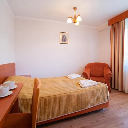 Osrodek Wczasowy Dankar Курортный комплекс Дзивнув